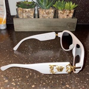 Versace Sunglasses Model 4323 404/13